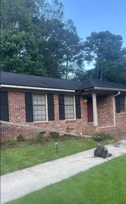 Roof inspection and repair service